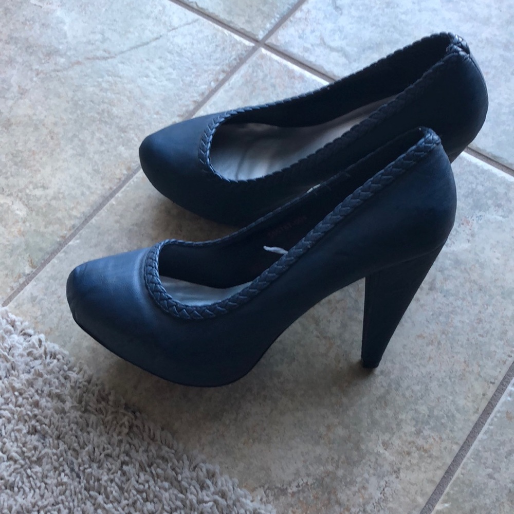 Hot Topic heels - Picture 5 of 5